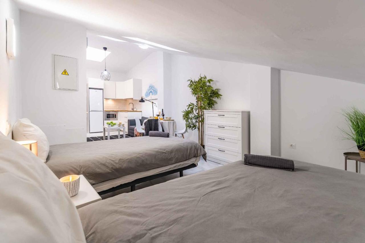 Atico Premium - Malaga City Center Экстерьер фото