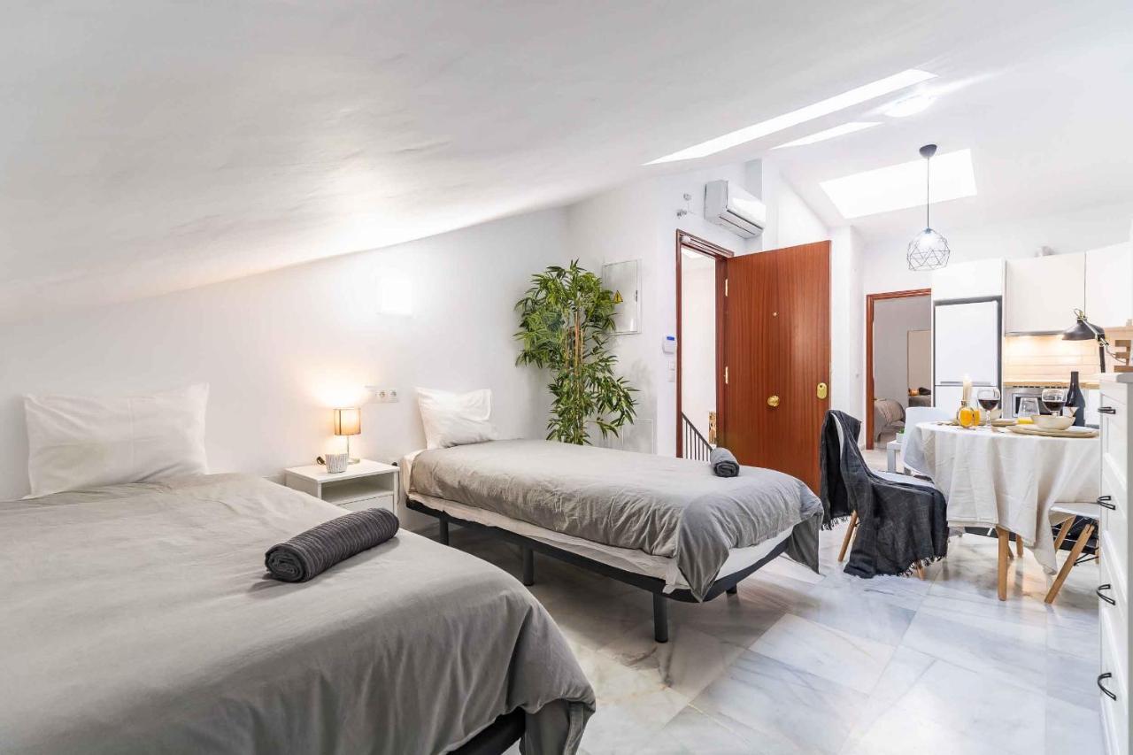 Atico Premium - Malaga City Center Экстерьер фото